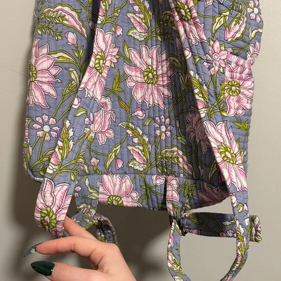 Erin Made Emma Quilted backpack🌸 - Picture 7 of 10